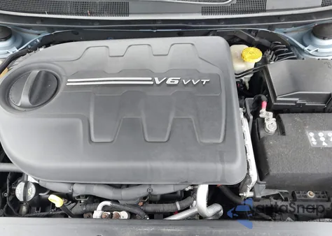 2015 Chrysler 200 C z USA, uszkodzony, nr VIN 1C3CCCCG4FN641196